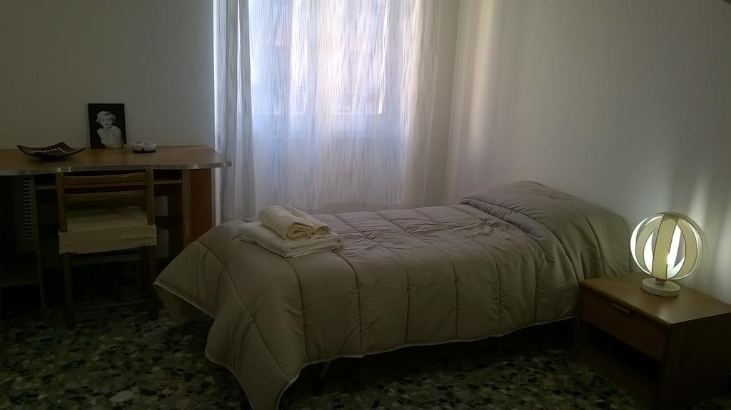 B&B Argentiera 12 Cagliari Phòng bức ảnh