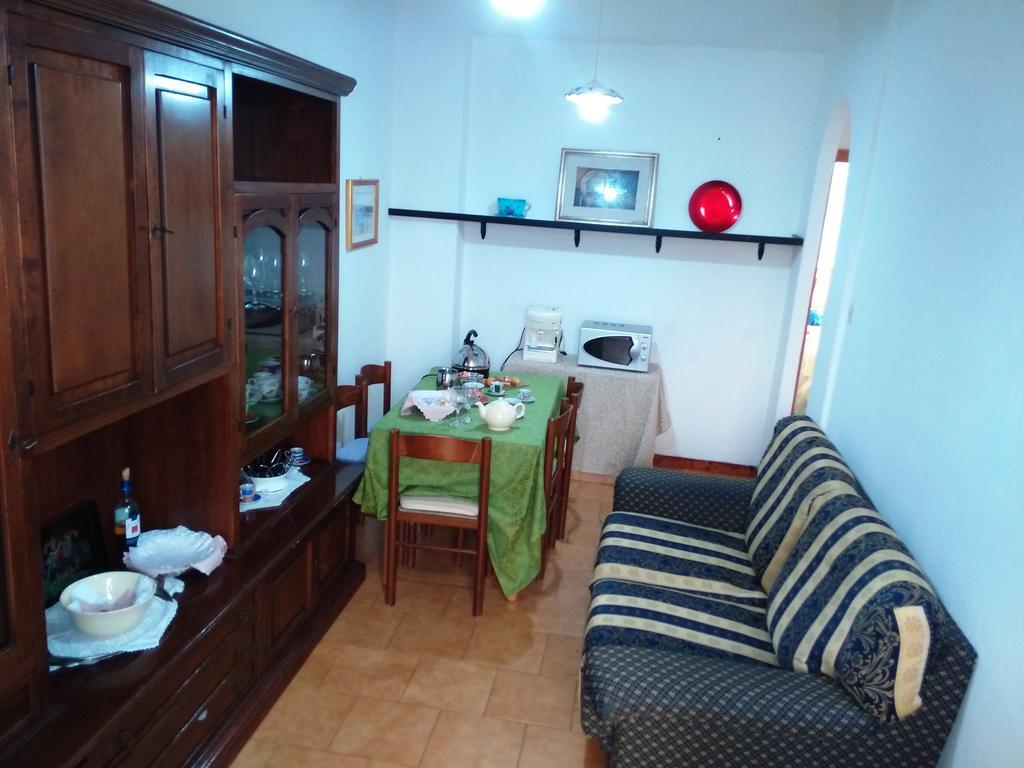 B&B Argentiera 12 Cagliari Ngoại thất bức ảnh